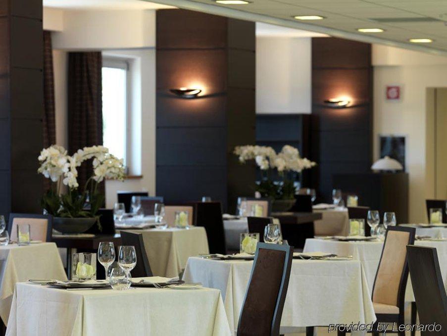 Holiday Inn Salerno-Cava De' Tirreni By Ihg Restaurace fotografie